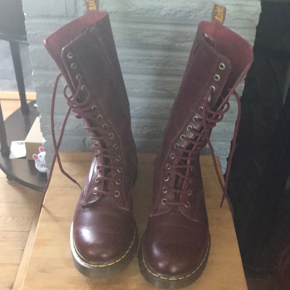 14 hole Doc Martens with side zipper. Cherry